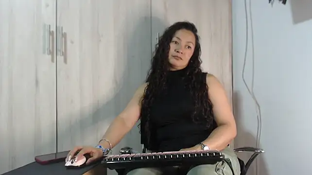 khawit_1のライブXXXチャット