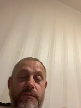 Frosl Live XXX Chat