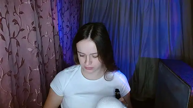 Chat XXX en directo de ElinaStar00