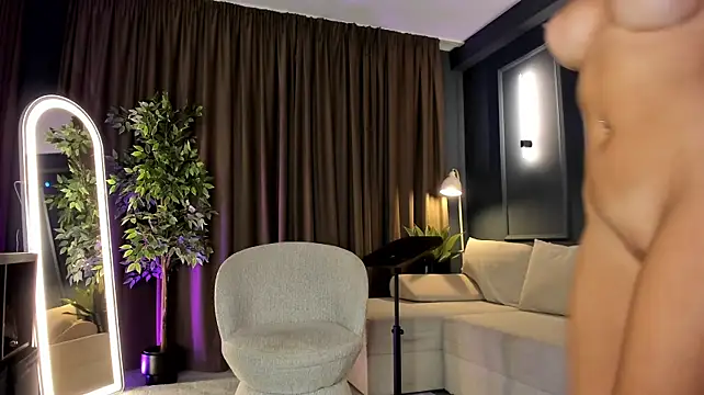دردشة LexySinner الجنسية المباشرة