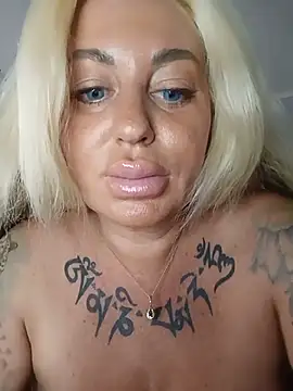 MiaMooly 라이브 XXX 채팅