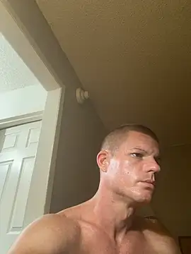 צ'אט XXX בשידור חי של JockNThirsty