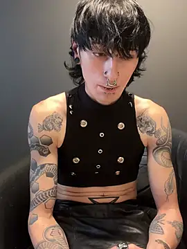 Chat +18 de GothSadist ao vivo