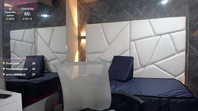 Valeriamoon_3101's Live XXX Chat