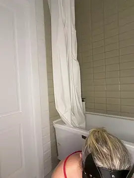 Elle_Milfa – Naživo XXX chat