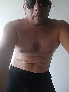 chicoguapo8 Live XXX-Chat