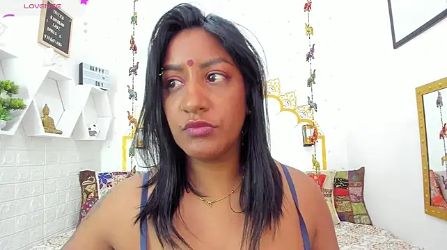 LadyNahir 现场XXX聊天