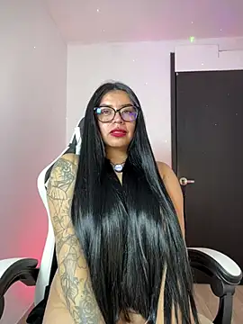 Devilsweet17 Adlı Modelin Canlı XXX Sohbeti