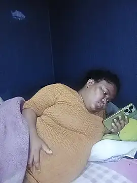 ChubbyMidgetxxx19 Live XXX-chat