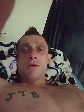 הופעת וובקאם של Str8ANIMAL