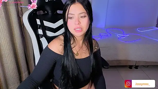 Victoryyy_ élő XXX-chatje