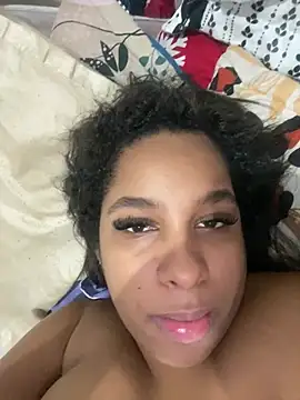 NV-Nikoll live XXX chat