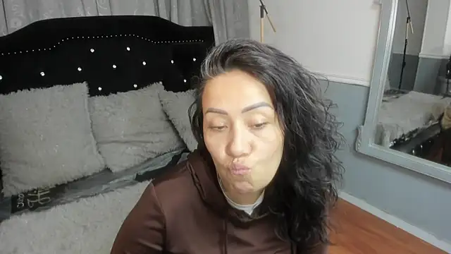 צ'אט XXX בשידור חי של gaby_trent