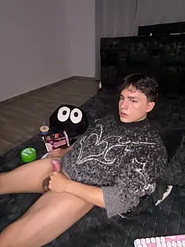 Samu__Hott21 élő XXX-chatje