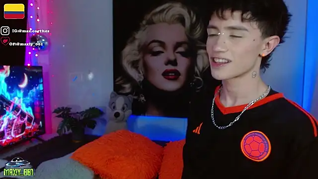 Chat XXX en directo de maxiy_001
