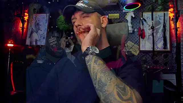 Czat XXX na żywo – LexHardy