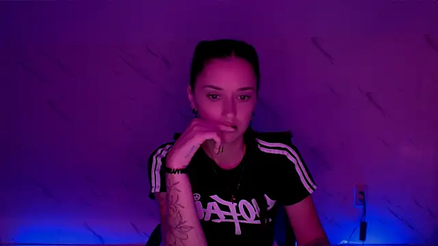 Chat +18 de AlisaLink ao vivo
