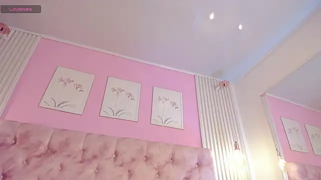 Živý XXX chat _Megganrose_