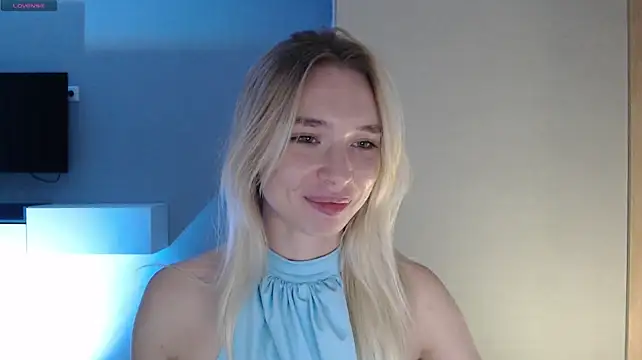 Emily_Hartt: απευθείας συνομιλία ΧΧΧ