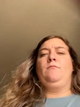 BigMama6969 élő XXX-chatje