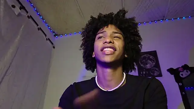 angelll18_'s Live XXX Chat