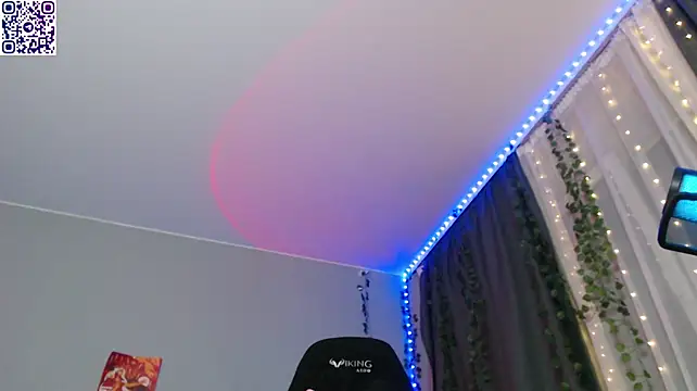 Živý XXX chat dolll_maiya