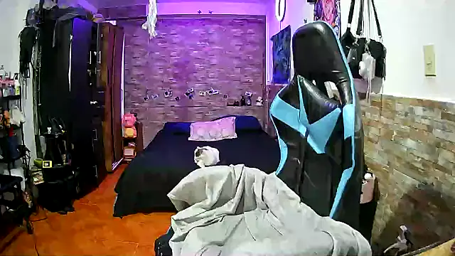 Chat XXX en directo de AngelaQueen_