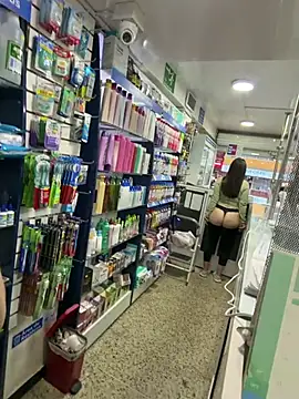 roouse Adlı Modelin Canlı XXX Sohbeti