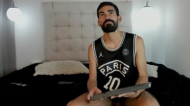 Chat XXX en directo de Andres_Bless