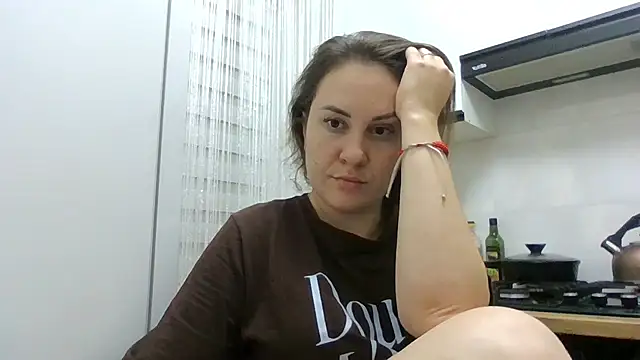 MeadowEyes Adlı Modelin Canlı XXX Sohbeti