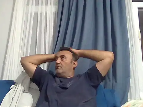 enginbasar Adlı Modelin Canlı XXX Sohbeti