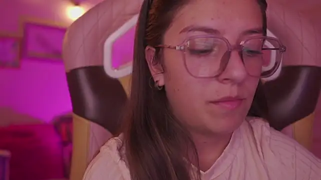 Онлайн чат XXX milly_kenner