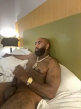 XXX chat uživo modela QHefner52