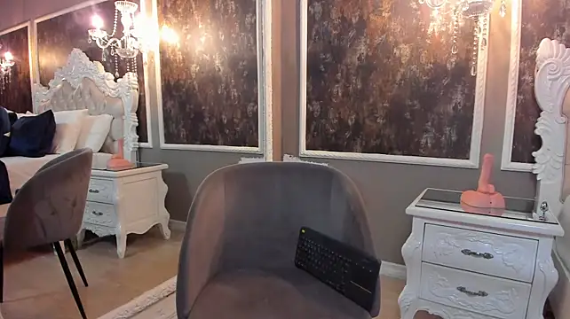 JuliethMilf 现场XXX聊天