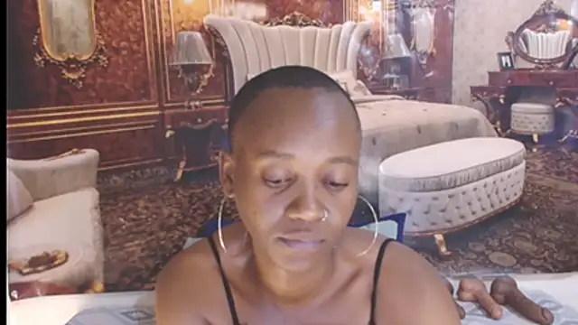 Chatroom XXX en direct de EbonyOlive69