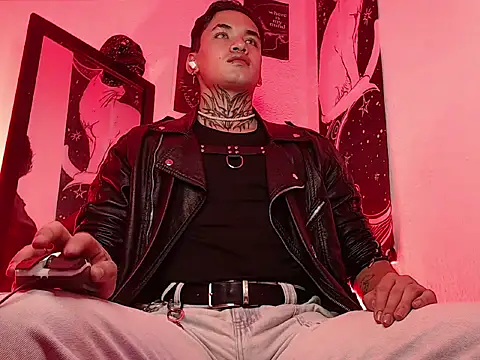 AlecBanne_ XXX чат на живо