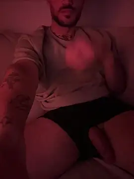 RealDeal2000xxx live XXX chat