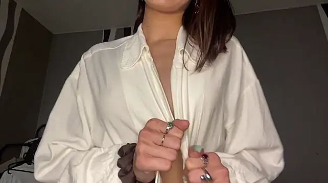 ALittleSurprise's Live XXX Chat