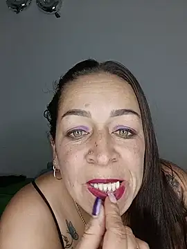AshleeyLove live XXX chat