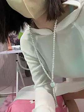Nana-19's Live XXX Chat