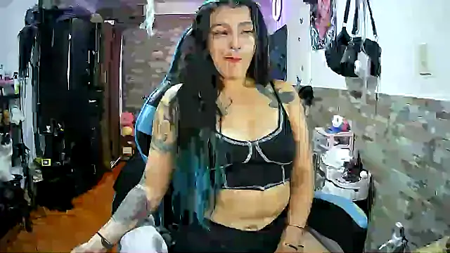 Chatroom XXX en direct de AngelaQueen_