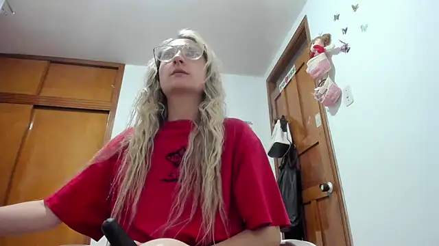 צ'אט XXX בשידור חי של Adele_johnsonn1