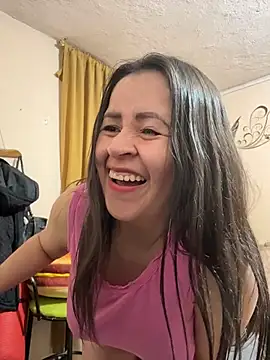 latinfemale's Live XXX Chat