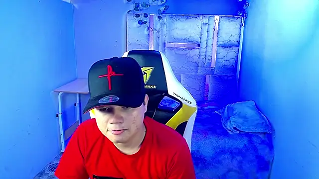 XXX chat uživo modela Tommy_cotton