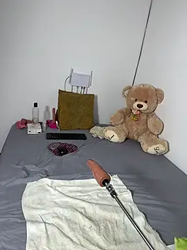 Benjamin_Buster live XXX chat