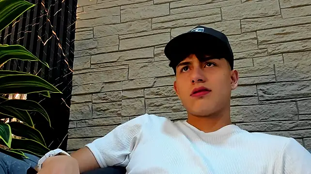 Lander_Cruz élő XXX-chatje