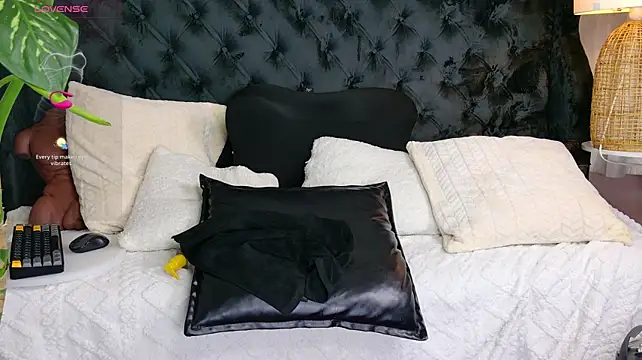 Czat XXX na żywo – Lady_NovaX