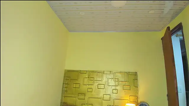 Julia_Haye élő XXX-chatje