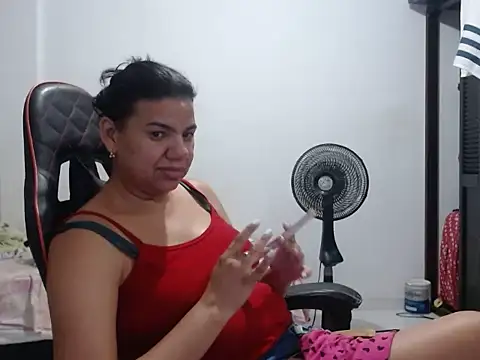 Adriana_0312 Adlı Modelin Canlı XXX Sohbeti