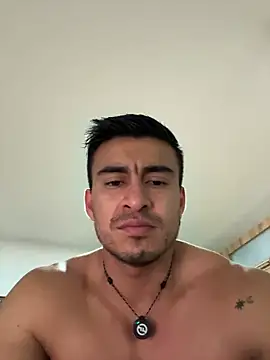 Chat +18 de Chris_Clarck ao vivo